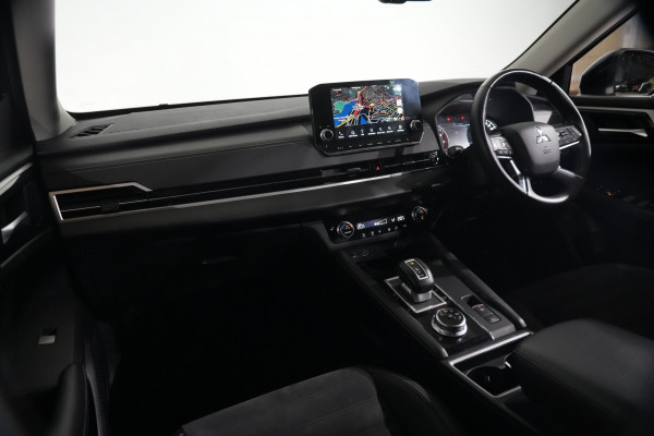 2022 Mitsubishi Outlander Aspire SUV Image 13
