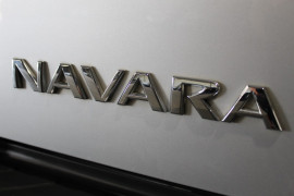 2013 Nissan Navara D40 S6 Turbo ST Utility crew cab