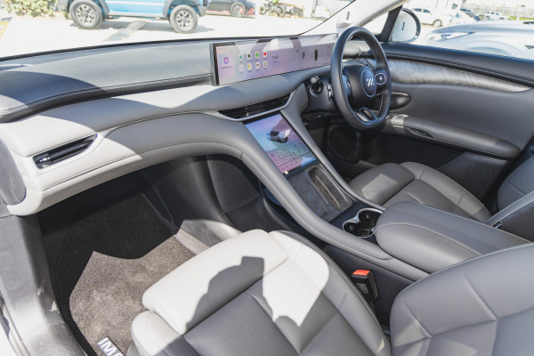 2025 MG IM6 S12L Platinum SUV Image 31