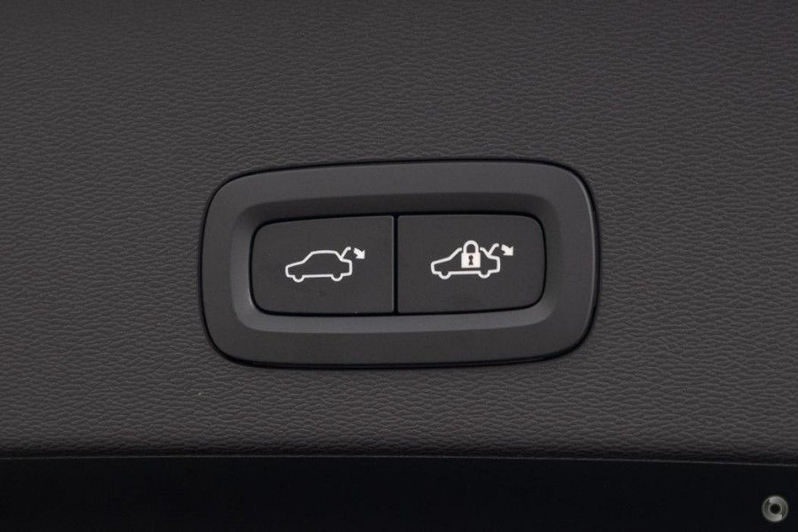 2024 Volvo C40 XK Recharge Twin Pure Electric SUV Image 11