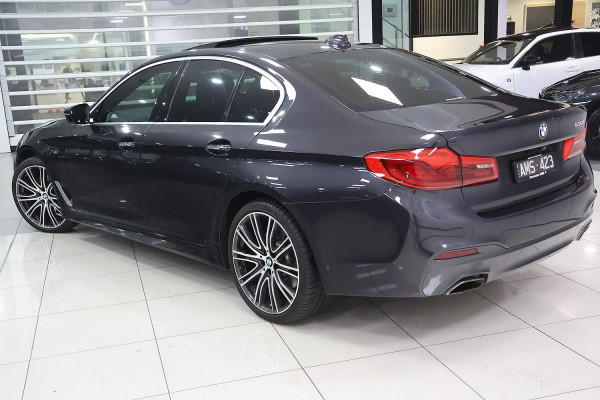 2017 BMW 5 Series G30 530i M Sport Sedan image 3