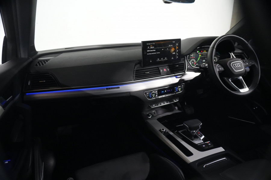2025 Audi Q5 FY 55 TFSI e S Line SUV Image 13