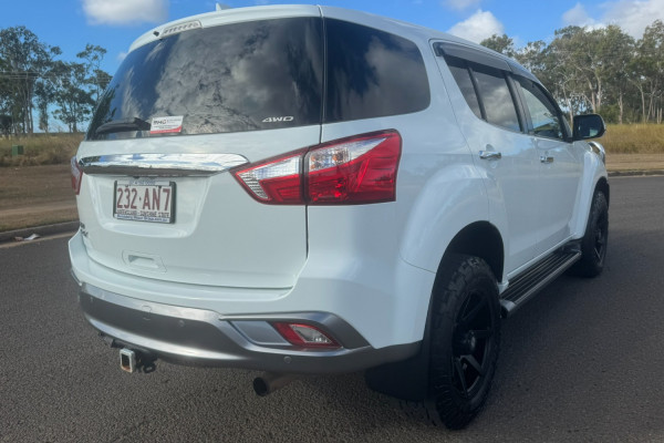 2020 MY19 Isuzu MU-X LS-U SUV Image 3