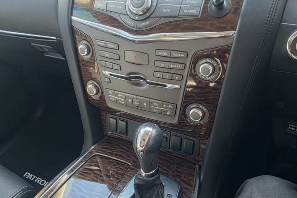 2023 Nissan Patrol Y62 Ti SUV Image 17