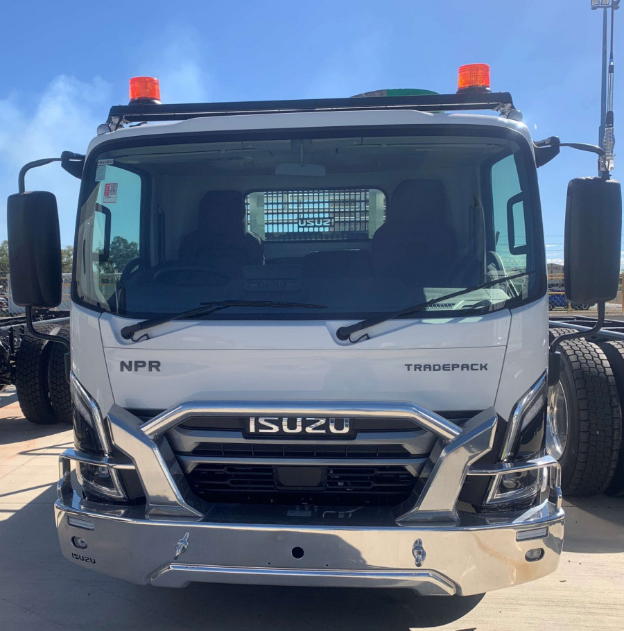 2025 Isuzu  NPR 45/65-175 MT D28 TRADE TRADEPACK Tray Image 4