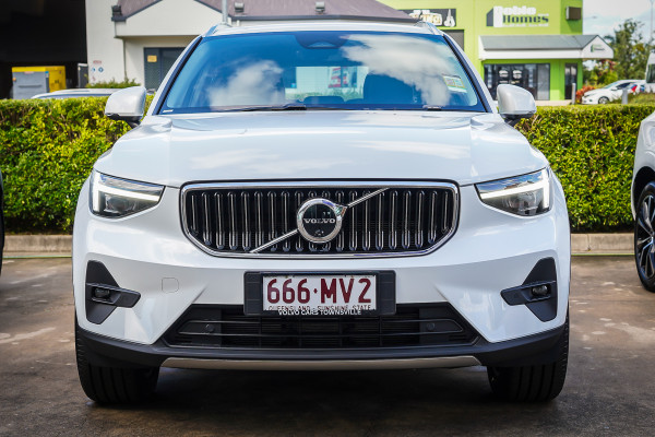 2024 MY25 Volvo XC40 XZ Ultra B4 Bright SUV Image 6