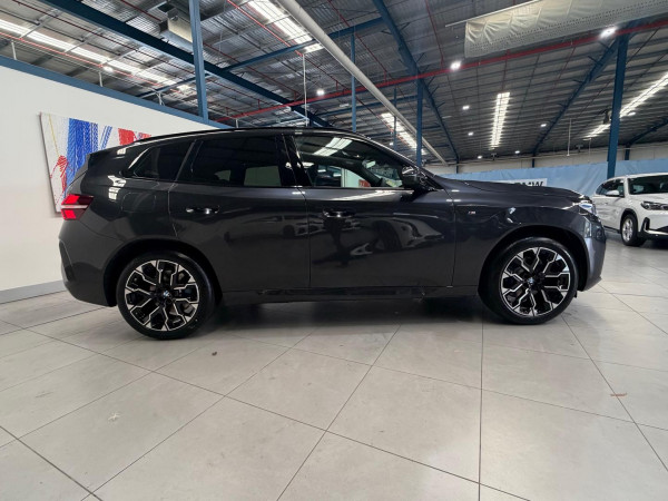 2026 BMW X3 G45 30e xDrive SUV image 8