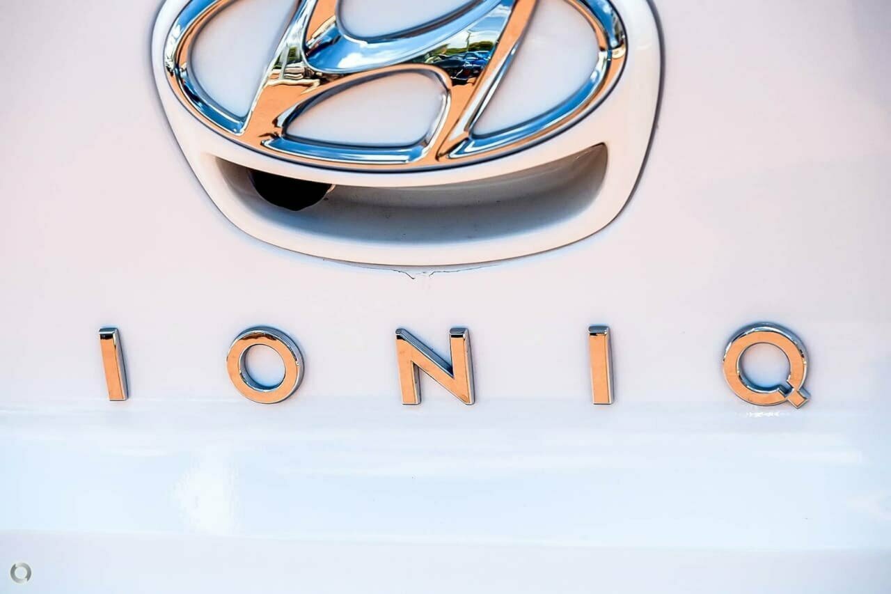 2019 Hyundai IONIQ AE.2 Electric Elite Hatch Image 10