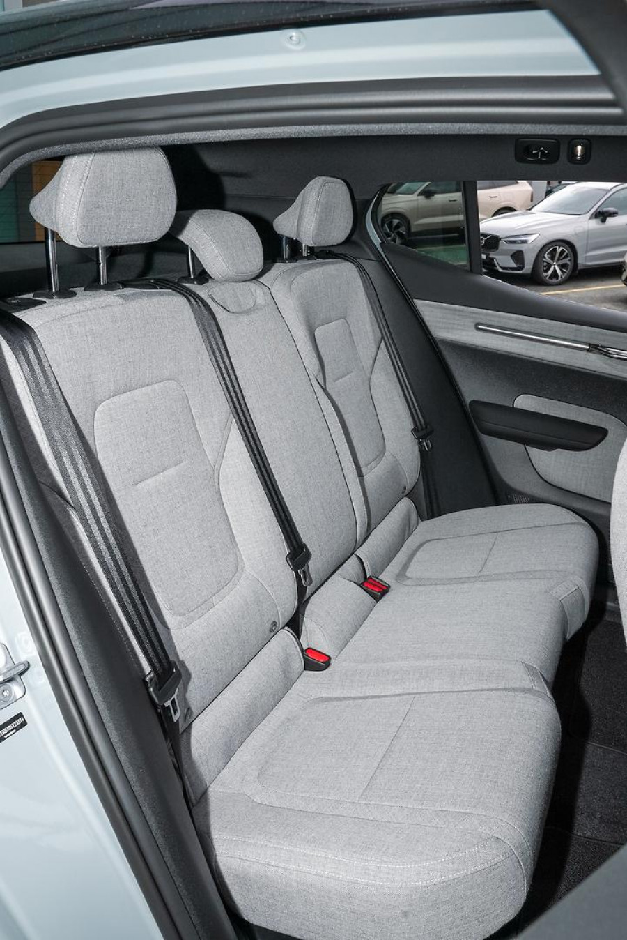 2024 MY25 Volvo EX30  Twin Motor Performance Ultra SUV Image 35