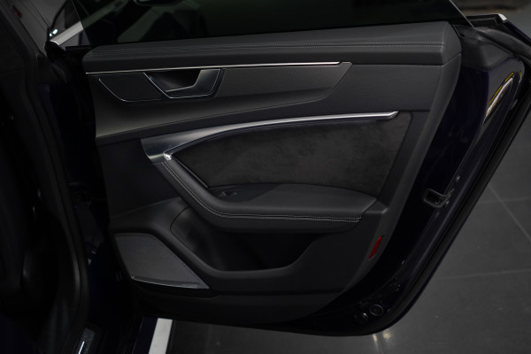 2020 Audi RS7 Quattro Hatch Image 46