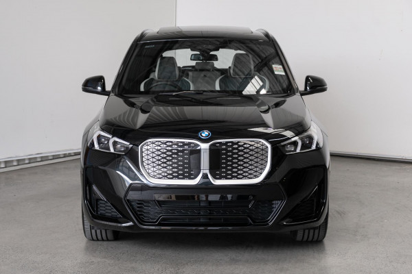2026 BMW iX1 U11 xDrive30 M Sport SUV image 4