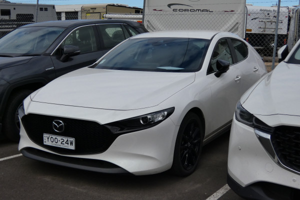 2022 Mazda 3 300P G25 EVOLVE SP Hatch Image 3