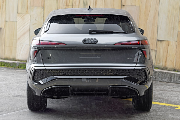 2026 Audi Q3 FJ TFSI 195kW Quattro SUV image 5