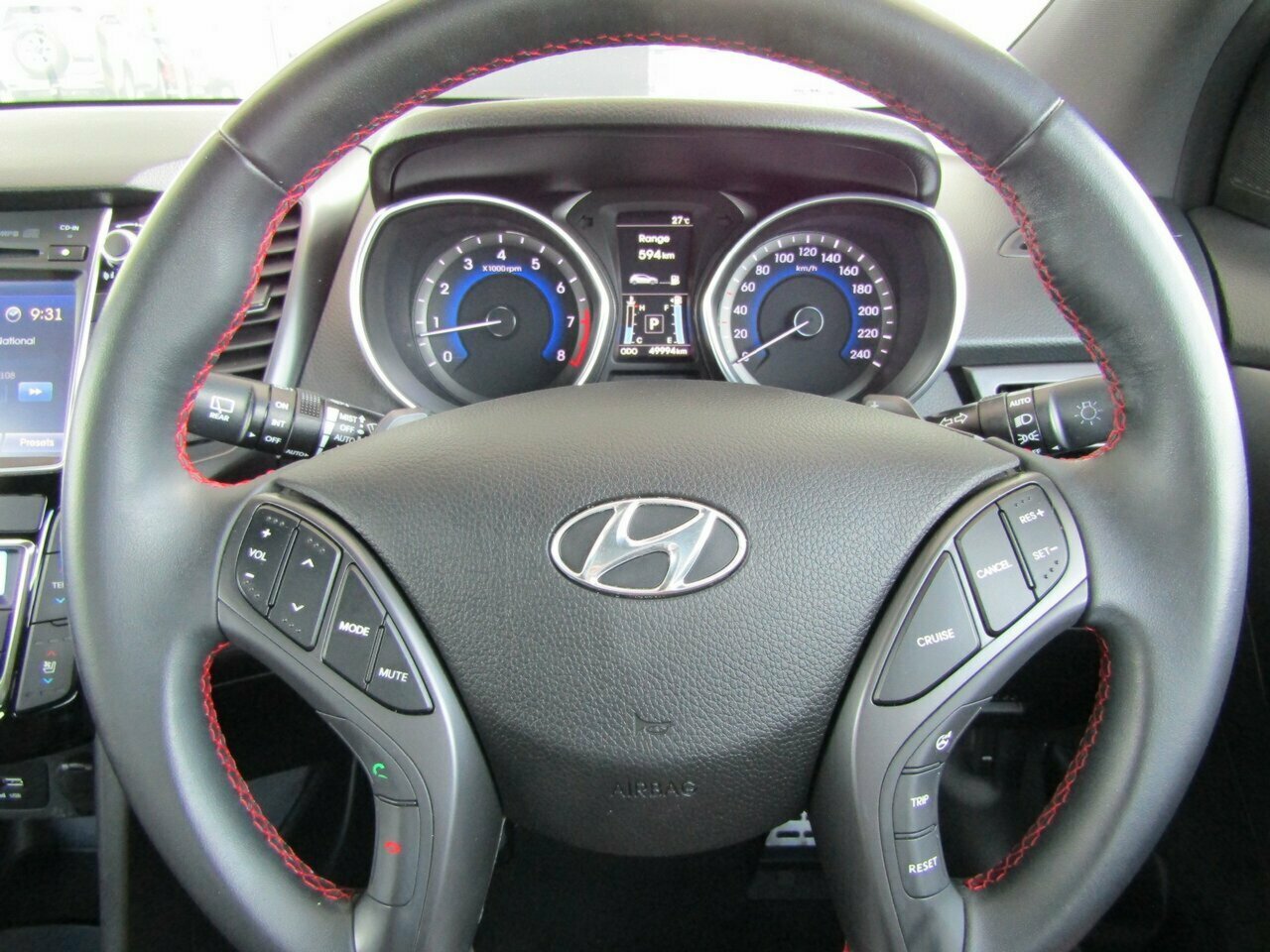 2016 MY17 Hyundai i30 GD4 Series II SR Premium Hatchback Image 11
