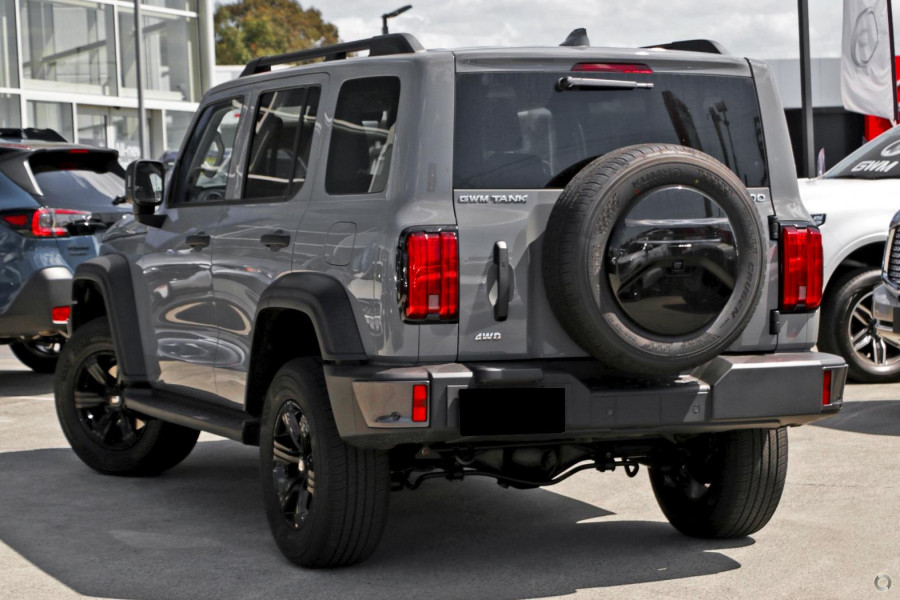 2025 GWM Tank 300 P01 Lux Hybrid SUV Image 13