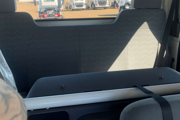 2026 Isuzu NPR Cab Chassis Image 10