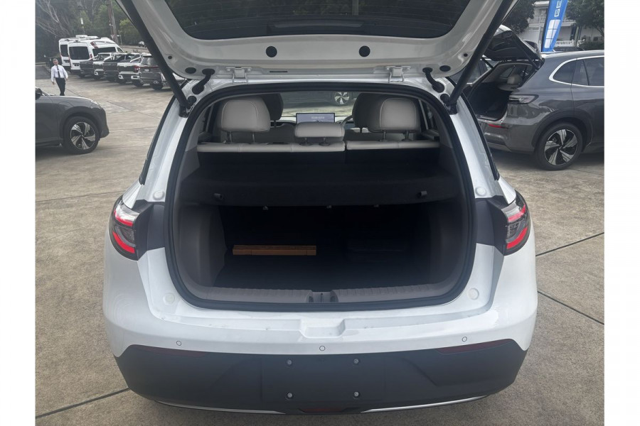 2026 Geely EX2 E22H Inspire Hatch Image 9