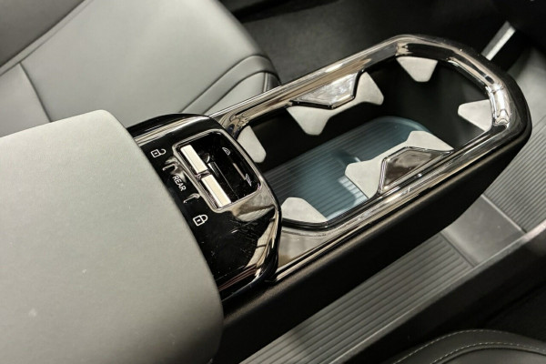 2025 MY26 Volvo EX30 Cross Country  Ultra Twin Motor Performance SUV Image 18