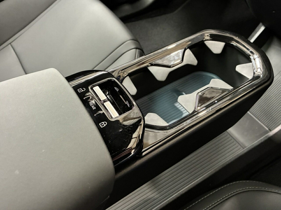 2025 MY26 Volvo EX30 Cross Country  Ultra Twin Motor Performance SUV Image 18