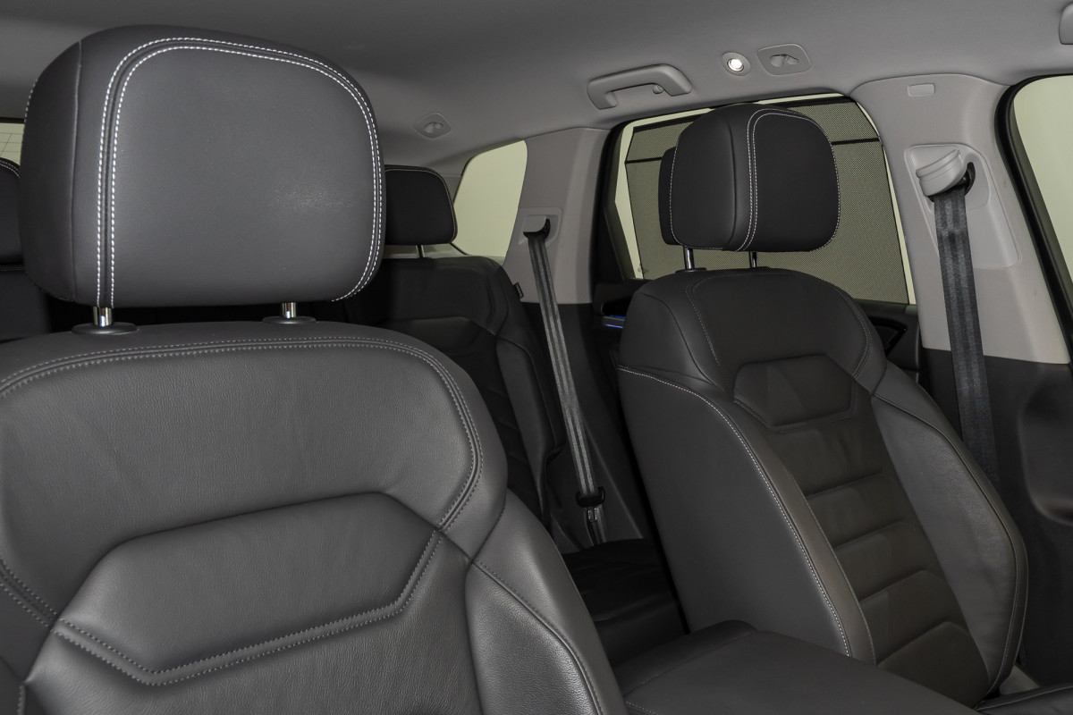 2021 Volkswagen Touareg 170tdi SUV Image 4