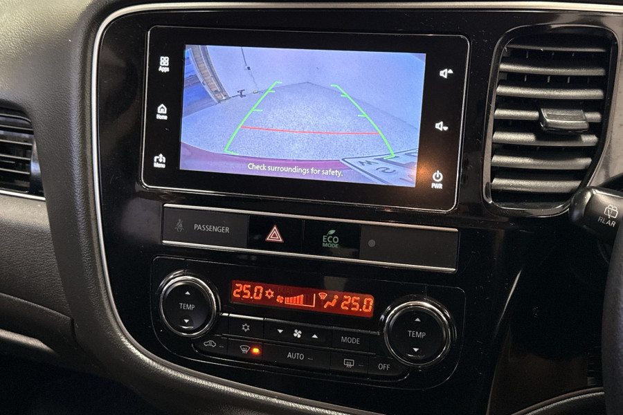 2019 Mitsubishi Outlander ZL LS SUV Image 7