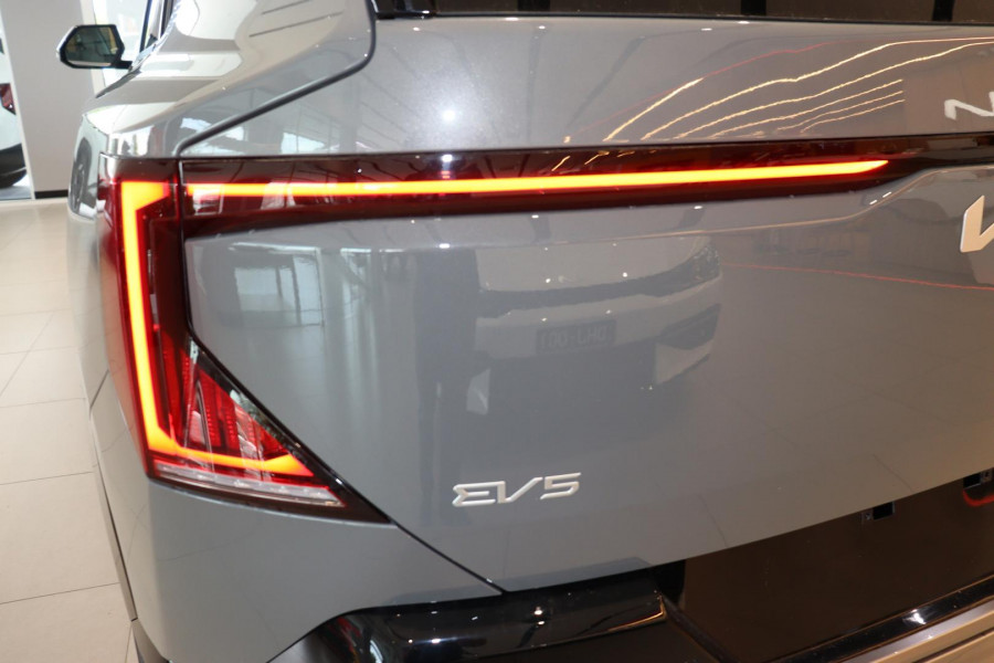 2026 Kia EV5 OVc Earth SUV Image 12