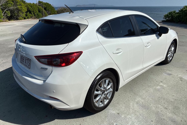 2017 Mazda 3 BN5478 Maxx Hatch Image 3