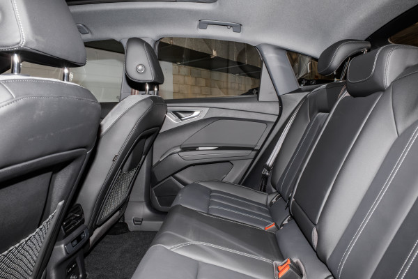 2024 Audi Q4 e-tron F4 45 SUV image 9
