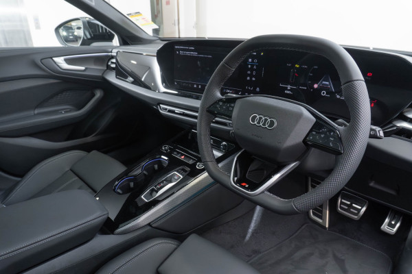 2025 Audi A5 B10 TFSI 200kW S line Wagon image 7