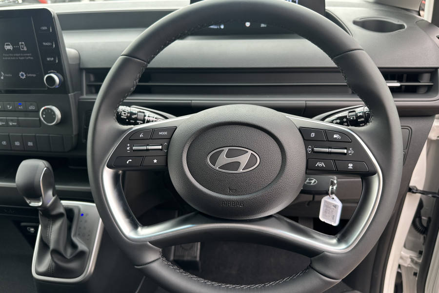 2025 Hyundai Staria Load US4.V3  Van Image 9