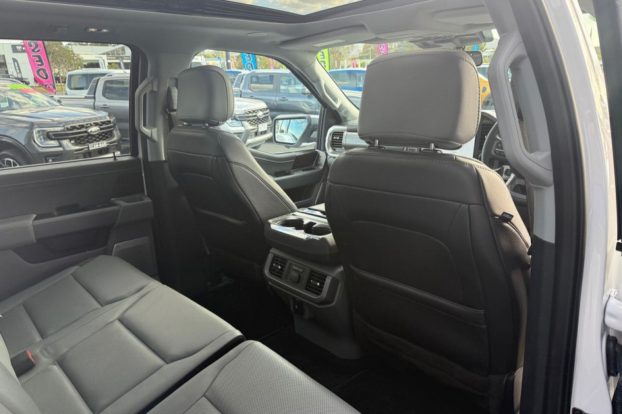 2024 MY23 Ford F-150 No Series Lariat Wagon Image 21
