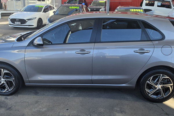 2020 MY21 Hyundai i30 PD.V4  Hatch Image 4