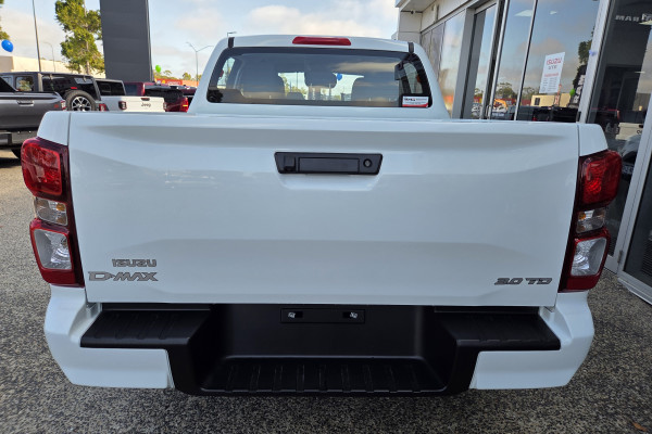 2026 Isuzu D-MAX RG SX Ute Image 4