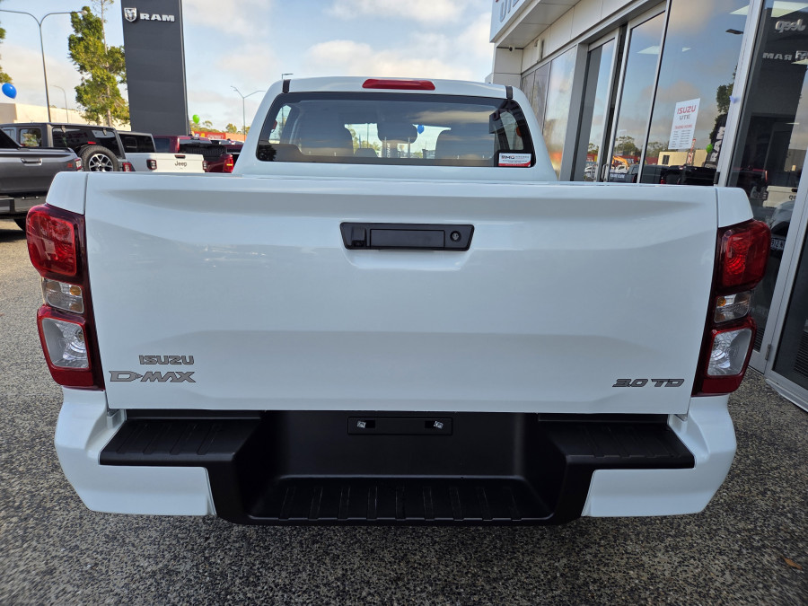 2026 Isuzu D-MAX RG SX Ute Image 4