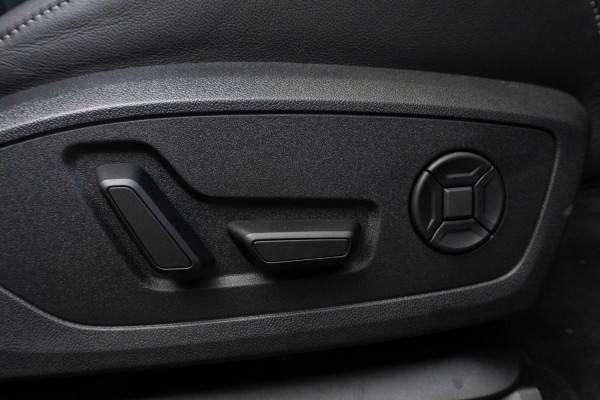 2025 MY24 Audi Q4 e-tron F4 55 SUV