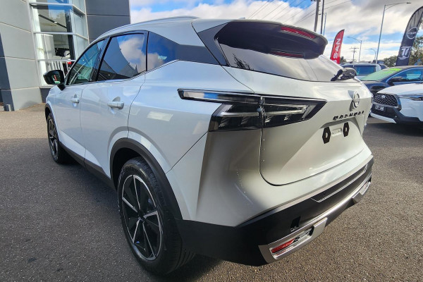 2026 Nissan QASHQAI J12 Ti e-POWER SUV Image 5