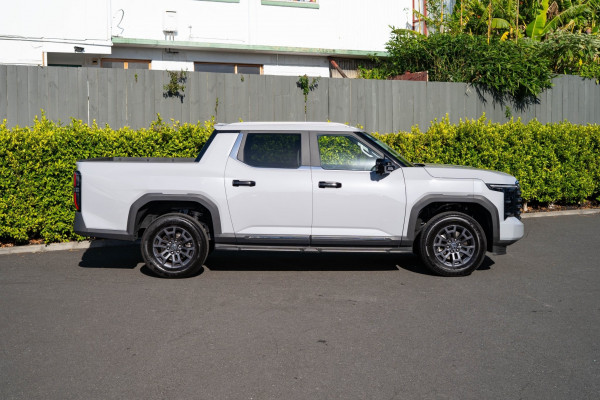 2025 MG U9 Vibe 2.5T AT Ute Image 2