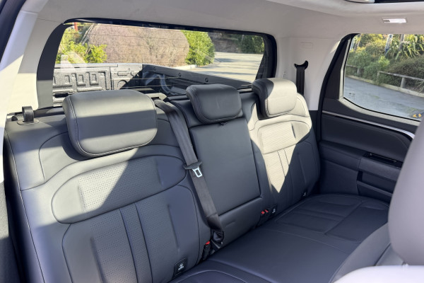 2026 MG U9 Explore Pro Ute Image 13