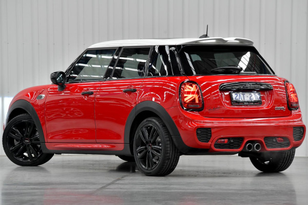 2020 MINI Cooper F55 LCI Cooper S Paddy Hopkirk Edition Hatch image 2