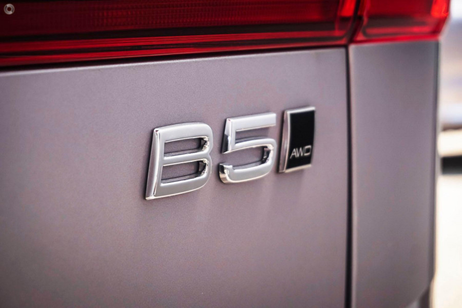 2025 MY26 Volvo XC60 UZ Plus B5 Bright SUV Image 8