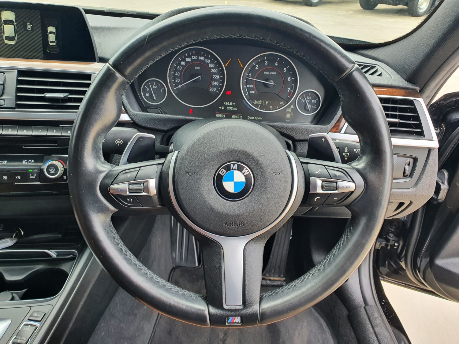 2015 BMW 3 Series F30 LCI 320I Sedan Image 14