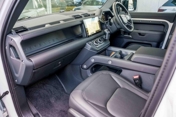2025 MY25.5 Land Rover Defender L663 110 D350 X-Dynamic SE SUV image 7