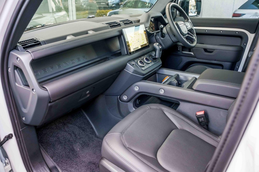 2025 MY25.5 Land Rover Defender L663 110 D350 X-Dynamic SE SUV