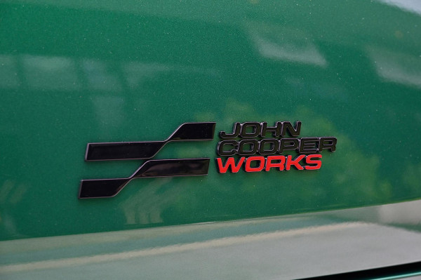 2026 MINI Aceman J05 JCW E Favoured Hatch image 11