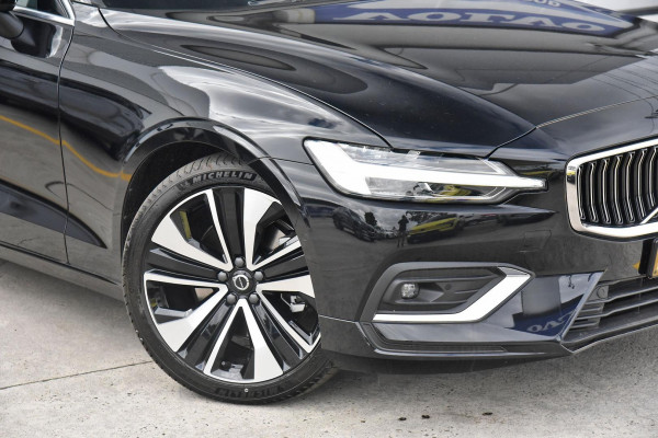 2024 MY25 Volvo S60  Ultra B5 Bright Sedan Image 2