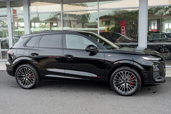2026 Audi Q3 FJ TFSI 195kW SUV image 3