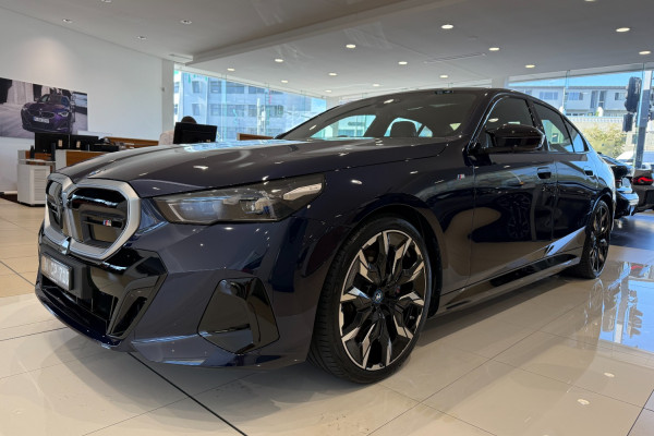 2023 BMW i5 Sedan G60  M60 xDrive Sedan Image 5