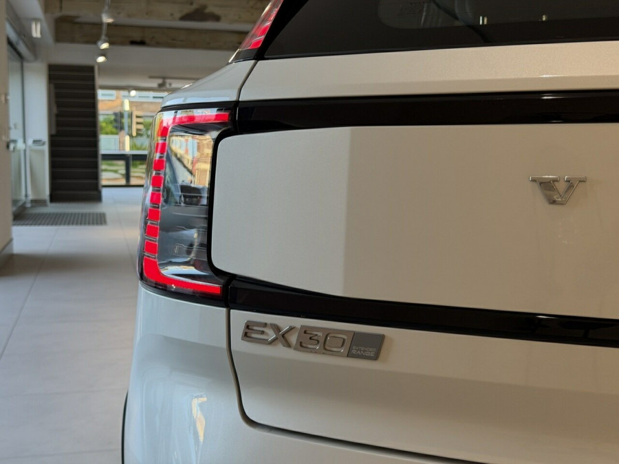 2026 Volvo EX30  Single Motor Extended Range Plus SUV Image 6