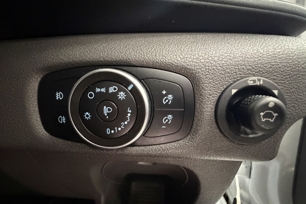 2020 MY20.5 Ford Transit VO 410L Bus Image 18