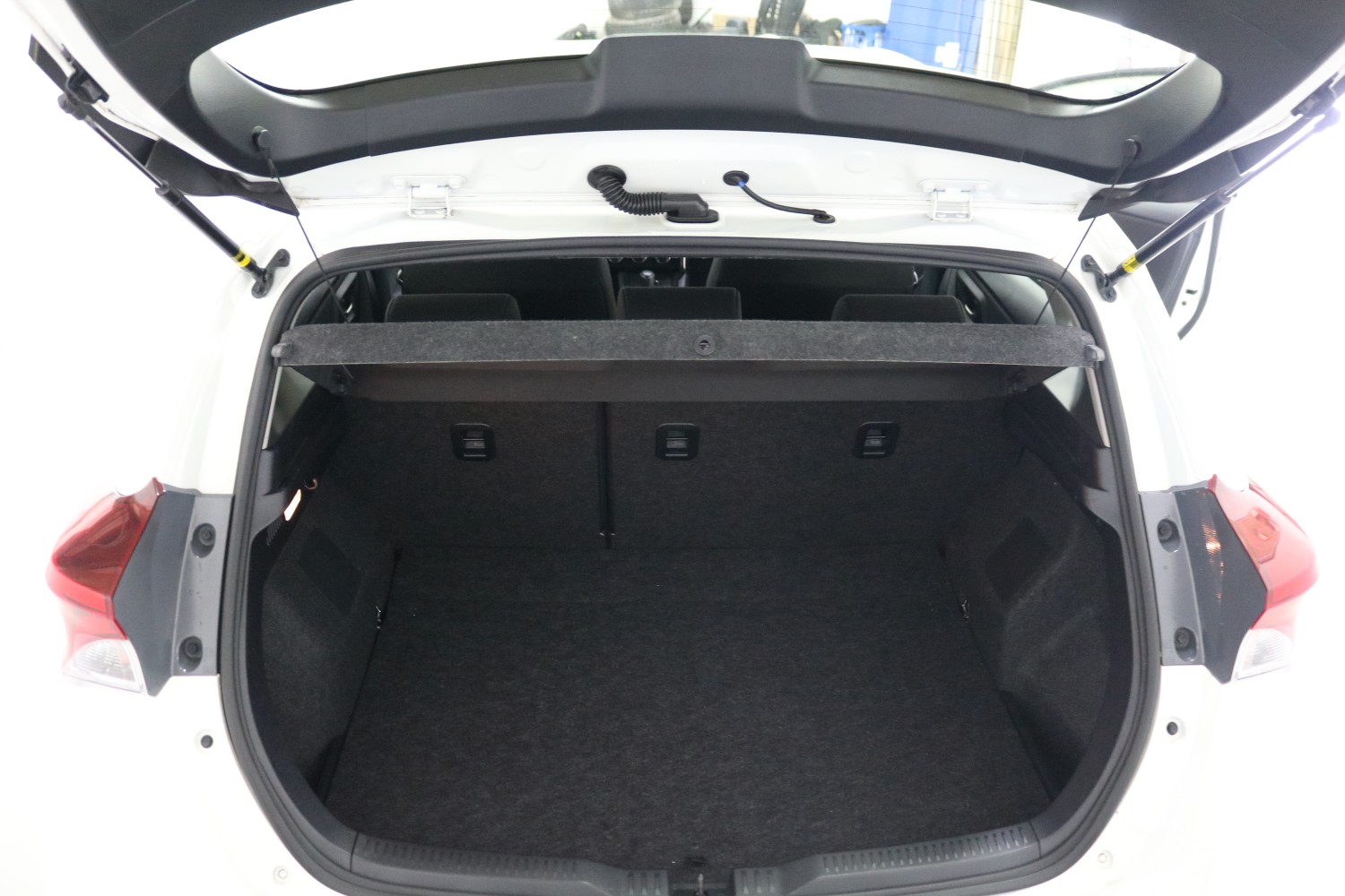 2016 Toyota Corolla ZRE182R ASCENT Hatchback Image 6